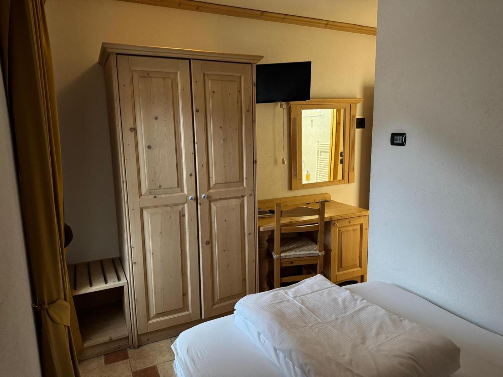 Hotel 2000 ليفينو المظهر الخارجي الصورة