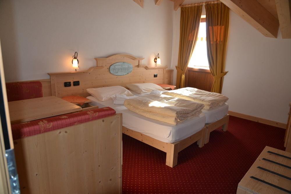 Hotel 2000 ليفينو المظهر الخارجي الصورة